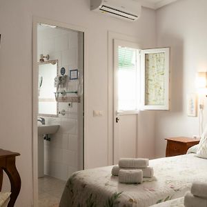 Habitación con 2 Camas Individuales